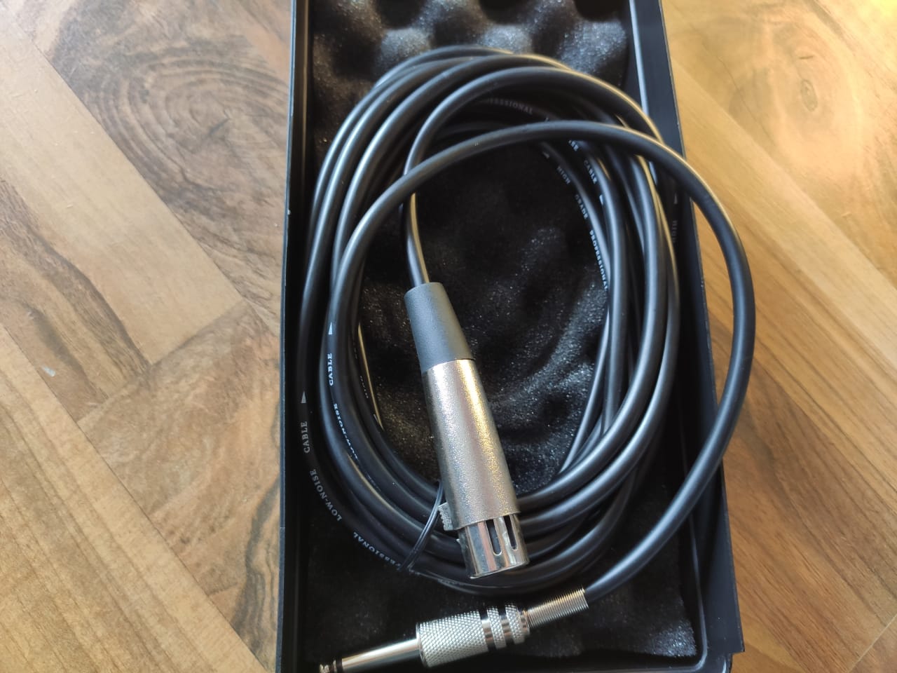 Microphone Professionnel Multifonction Metal avec Fil Beta LM-601 Prix Maroc